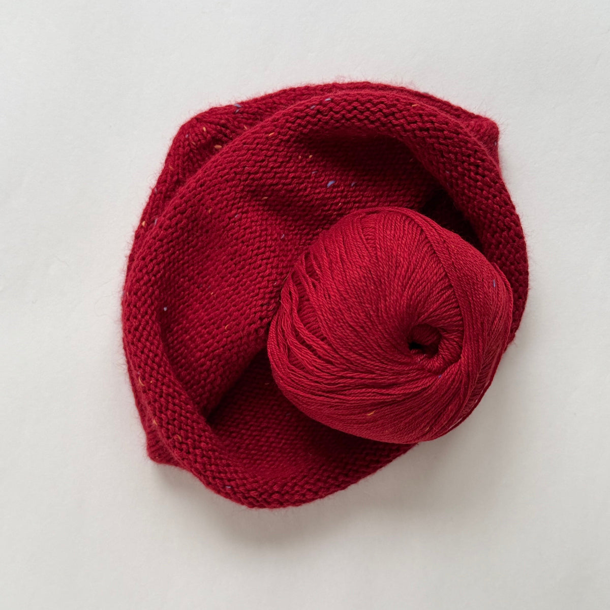 TWEED BEANIE RED