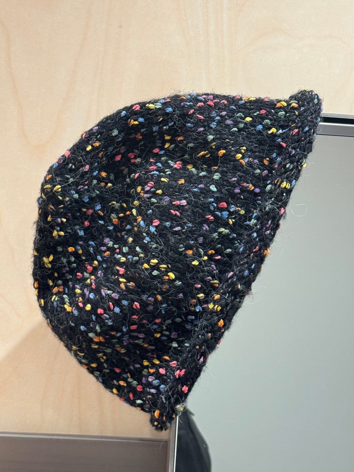 MULTICOLOR BEANIE BLACK