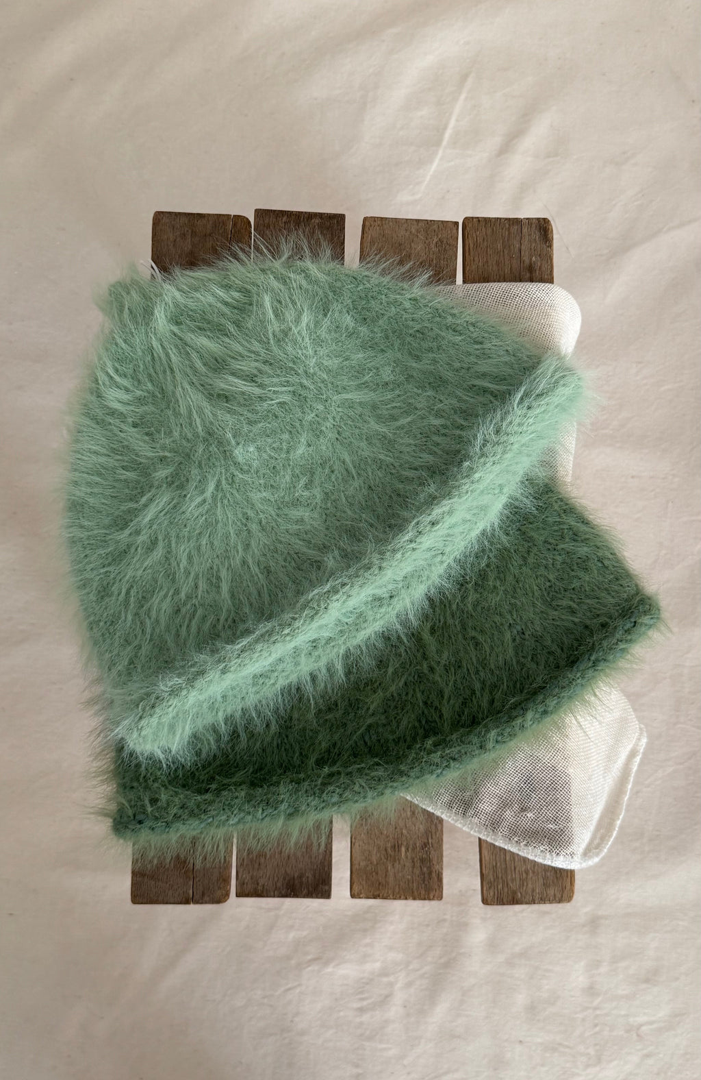 FLUFFY BEANIE GREEN