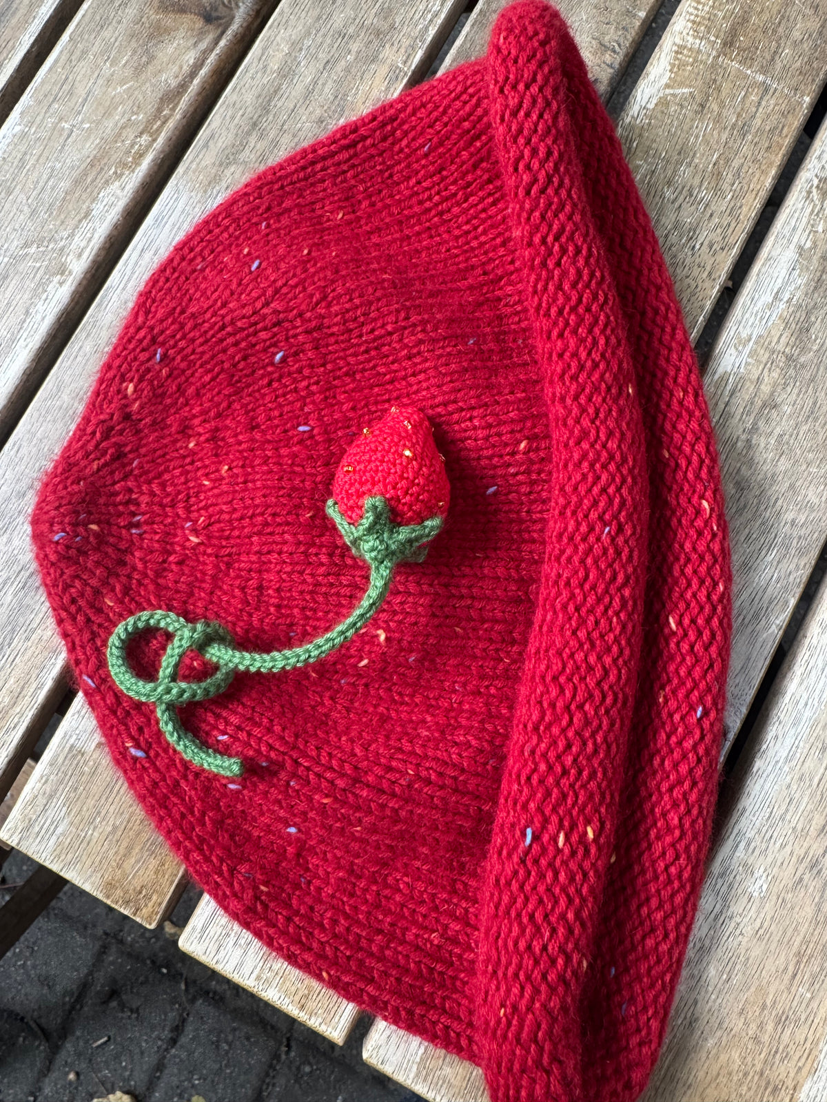 Strawberry Charm Without Leaf Beaded