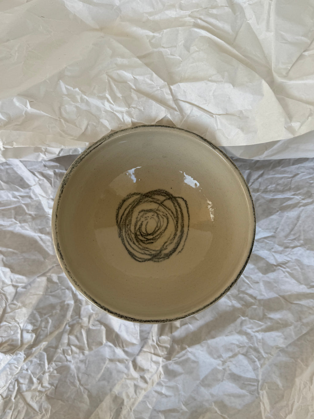 BLACK SPIRAL BOWL