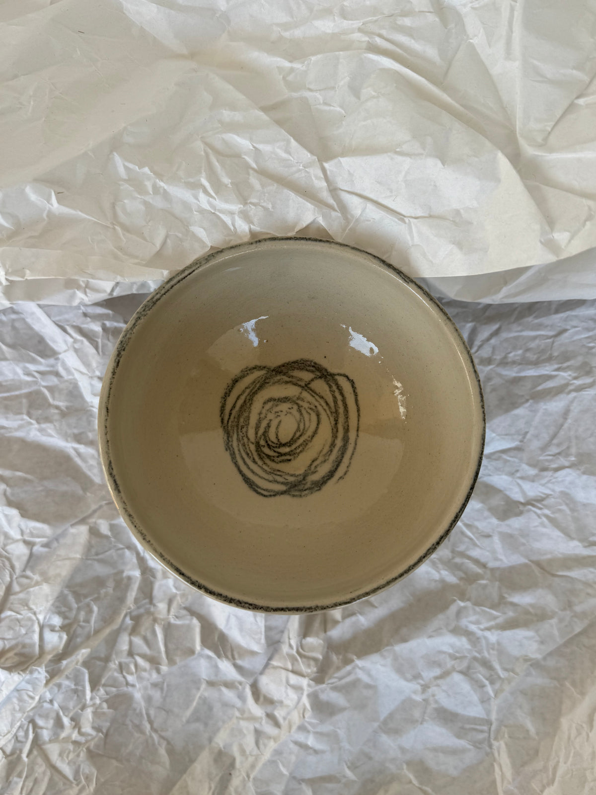 BLACK SPIRAL BOWL