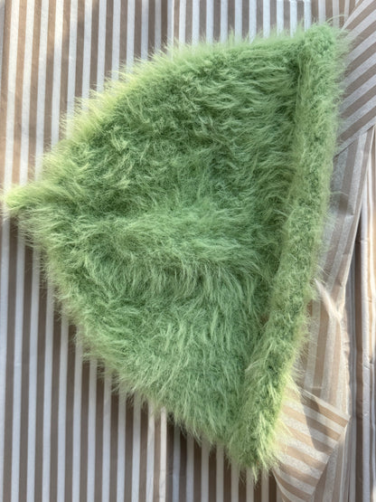 FLUFFY BEANIE GREEN