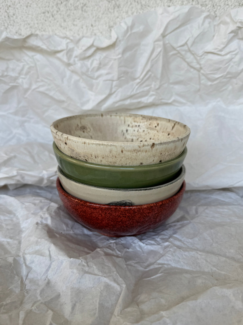 BLACK SPIRAL BOWL