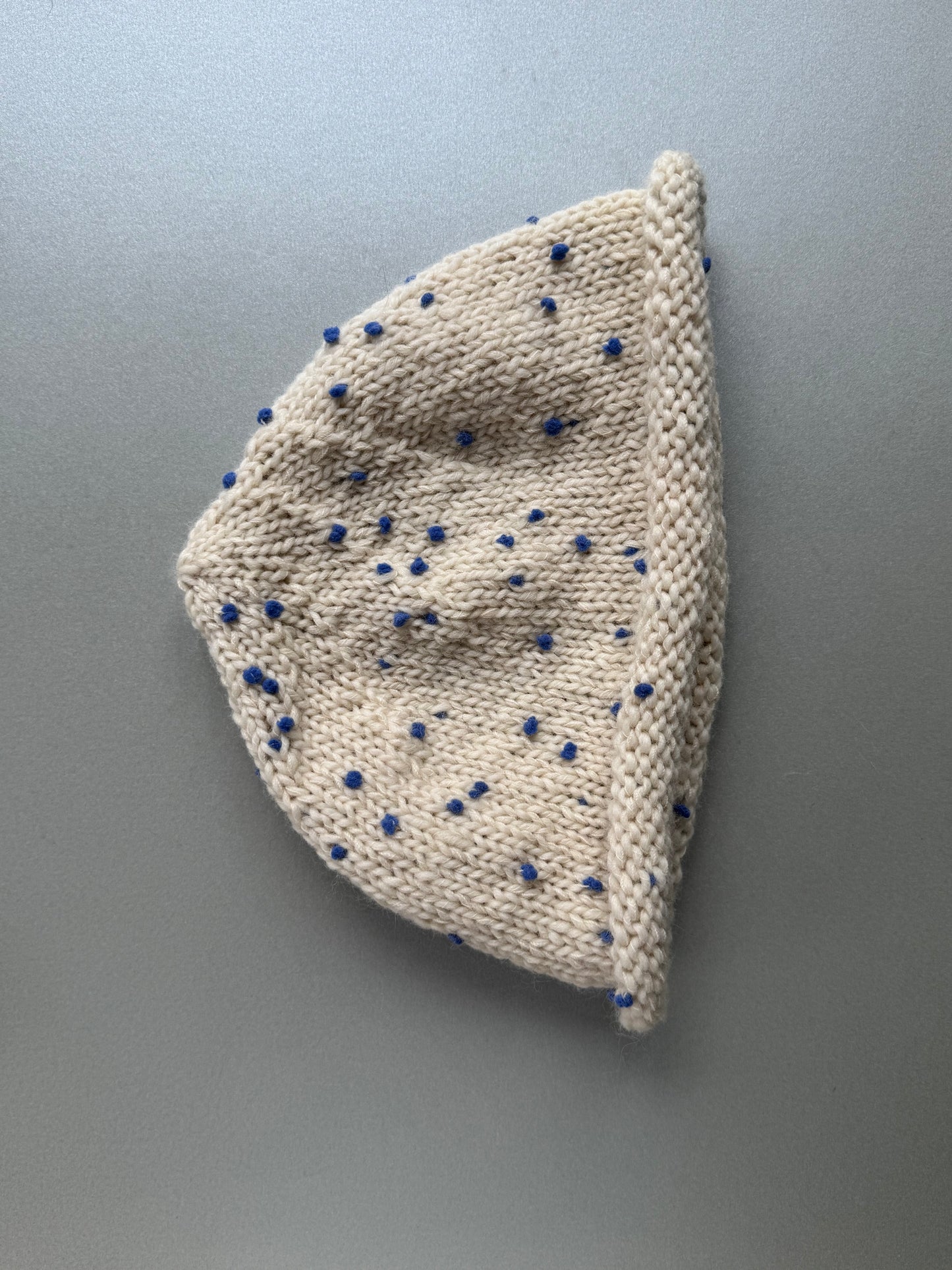 BEANIE POM POM